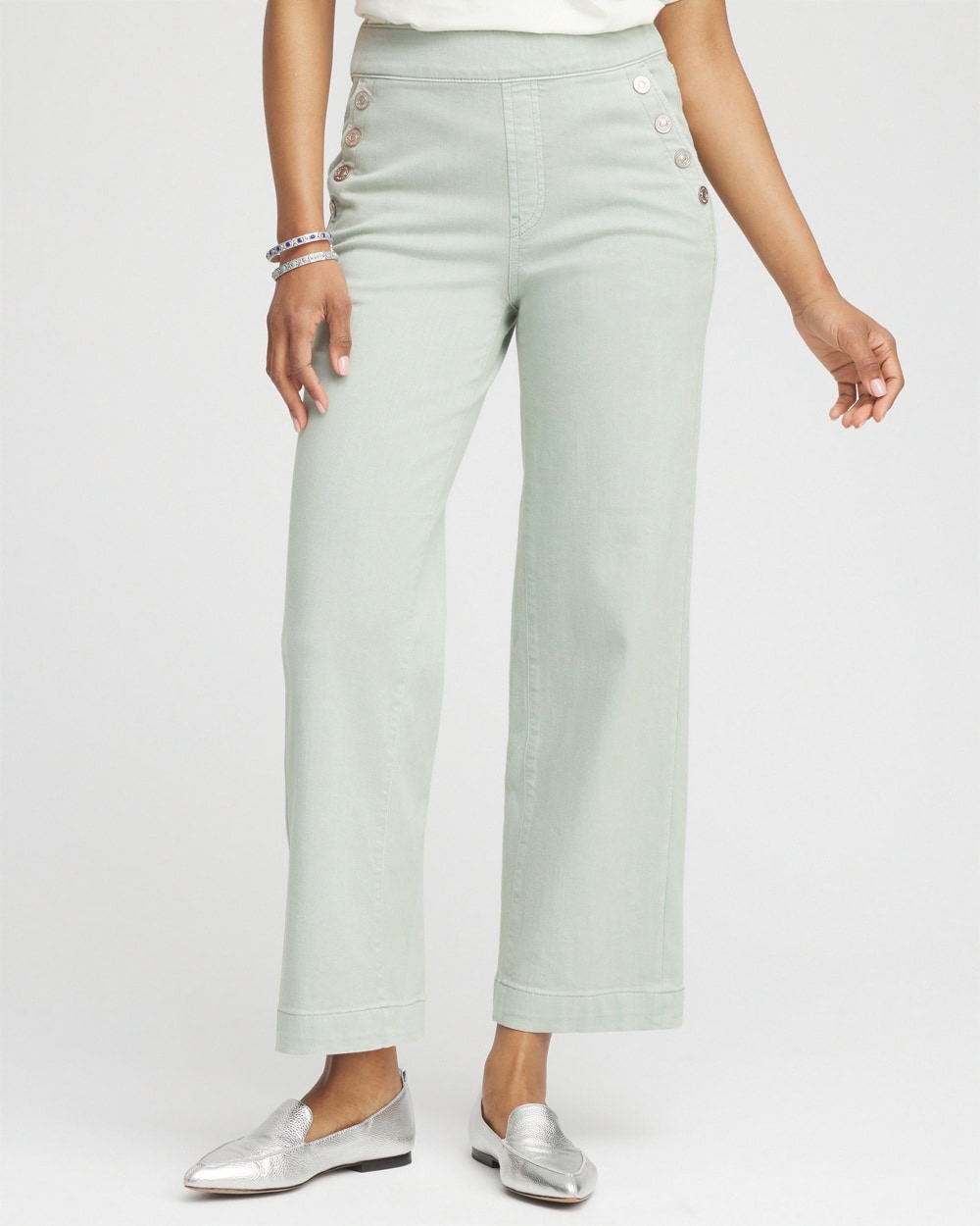 Petite Pull-On Wide Leg Ankle Jeans