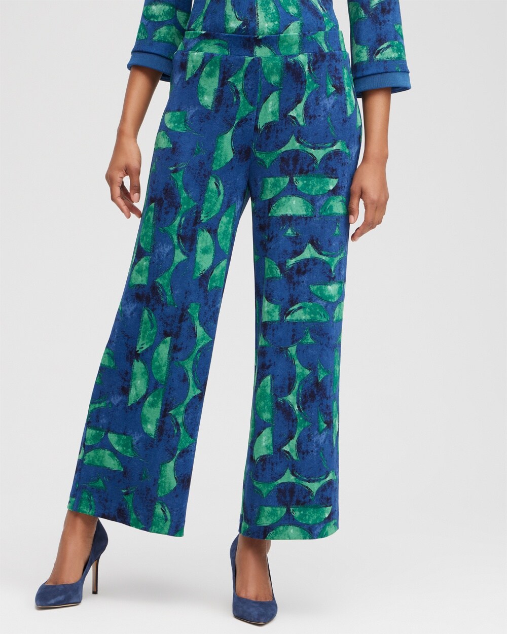 Travelers Half Moon Print Cropped Pants