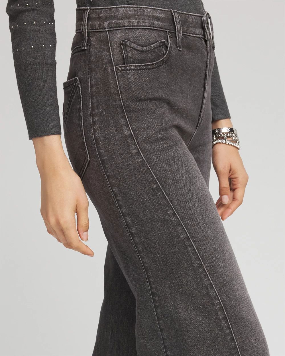 Wide Leg Frayed Hem Jeans