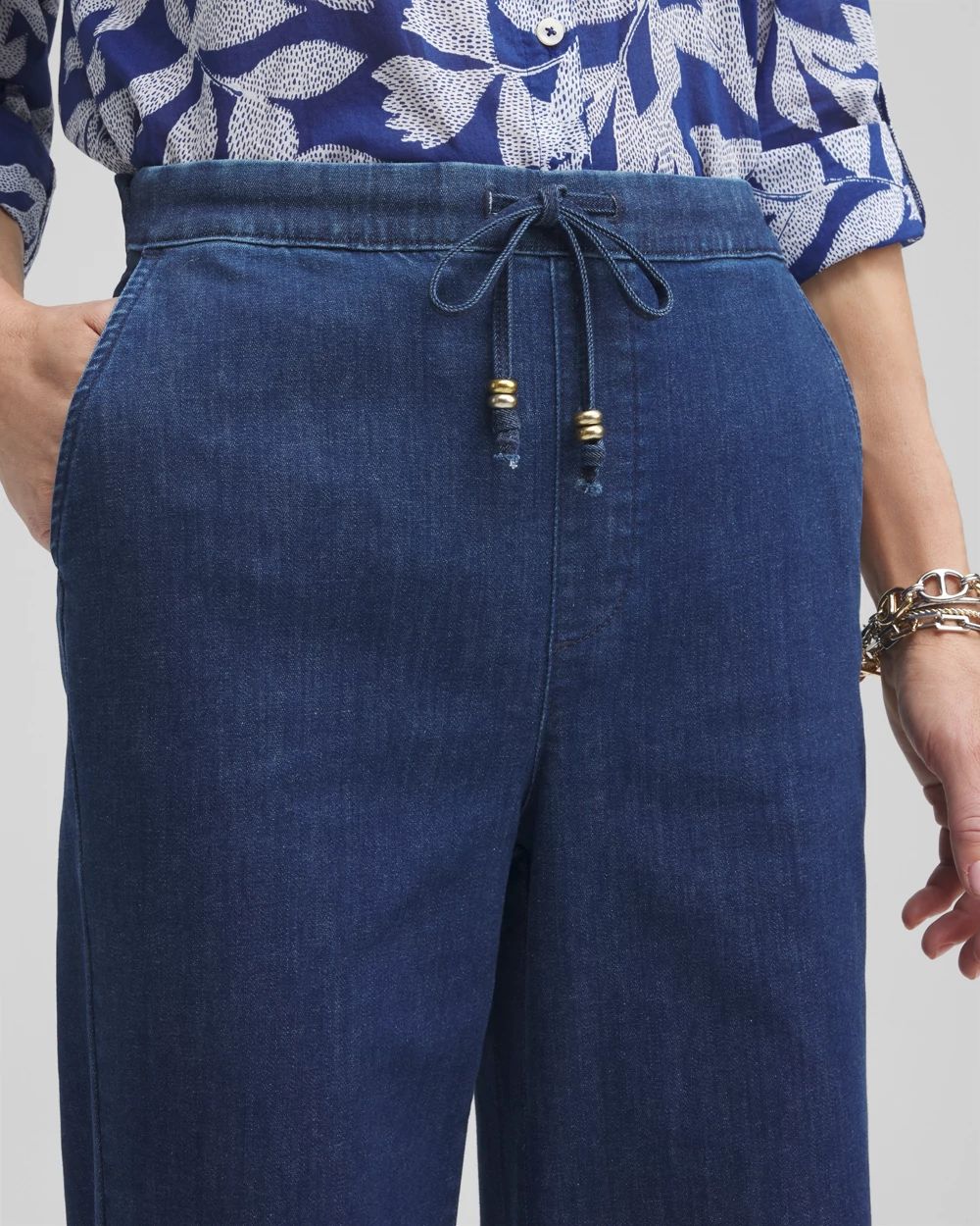 Pull-on Drawstring Wide Leg Jean